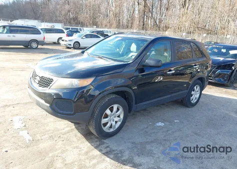 2011 Kia Sorento z USA, uszkodzony, nr VIN 5XYKT3A16BG018041
